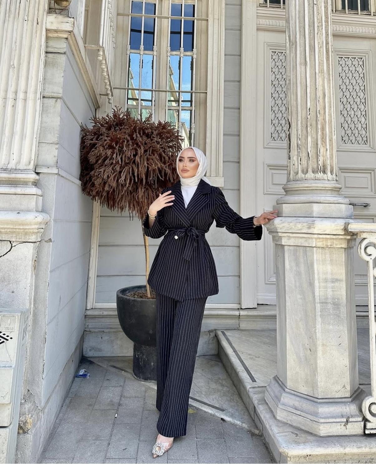 SİYAH%20ÇİZGİLİ%20CEKET%20TAKIM%206102