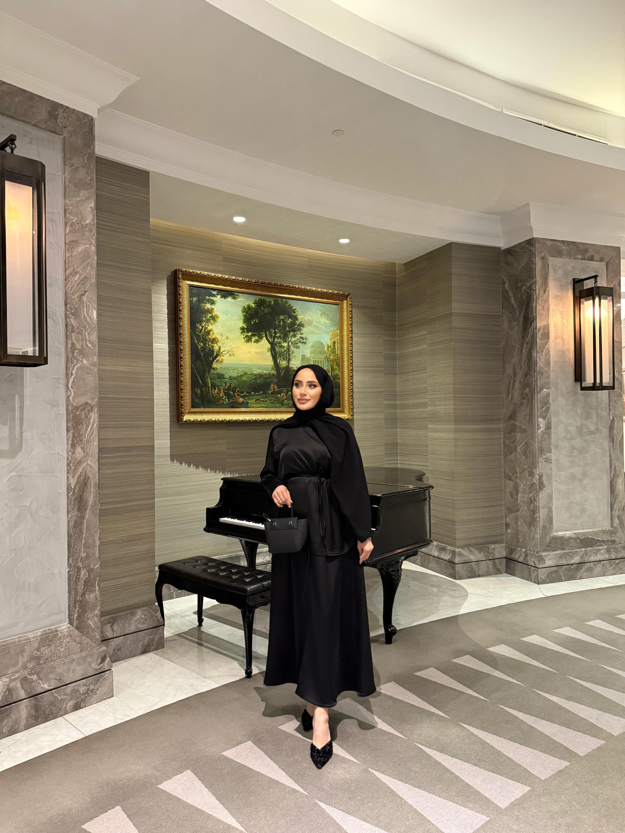 SİYAH%20SATEN%20ETEK%20TAKIM%203562