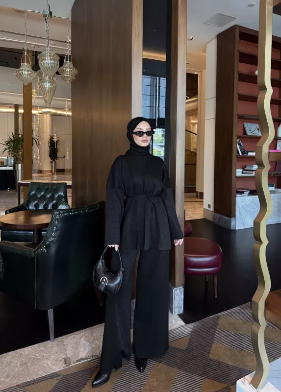 SİYAH  ECHO SİMLİ  TAKIM 2506