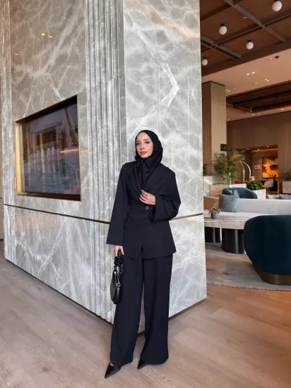 SİYAH  GOLDEN  CEKET  0216